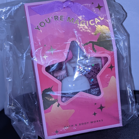 A Thousand Wishes- Bath and Body Works mini gift set (3 pieces) - Picture 4 of 4